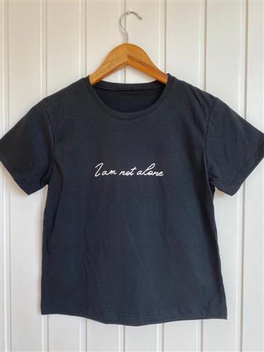Remera Not Alone