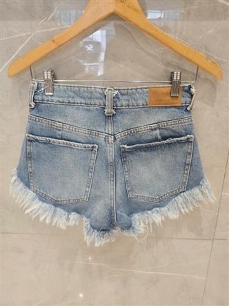 Short Alaska Boho